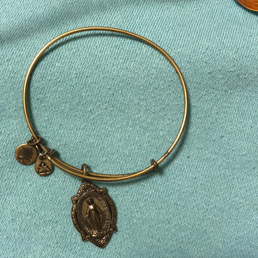 Alex and ani